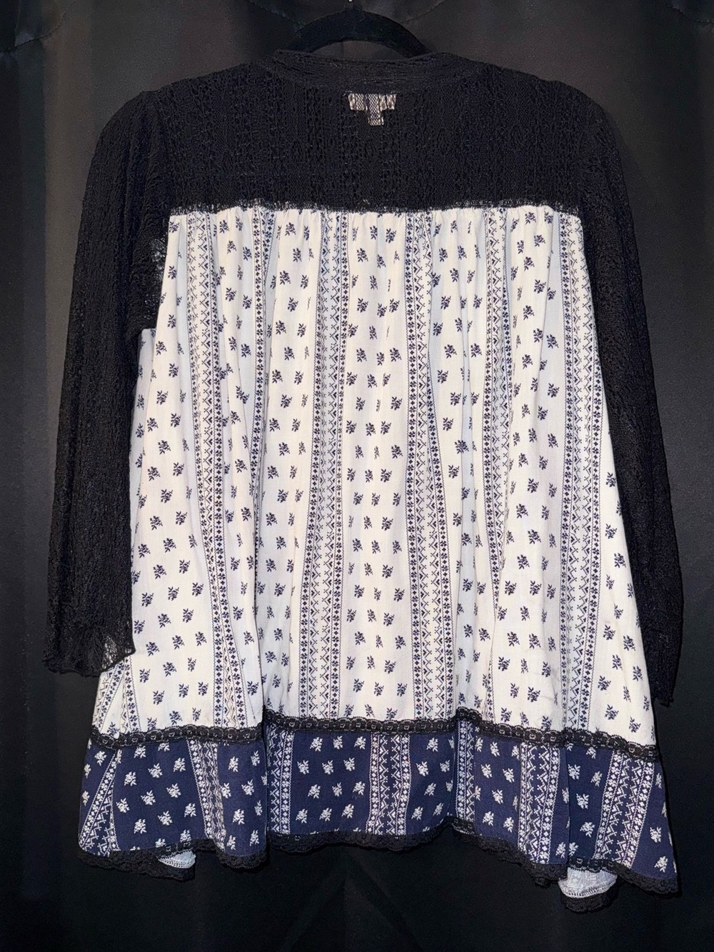 POL Tunic - Picture 2 of 5